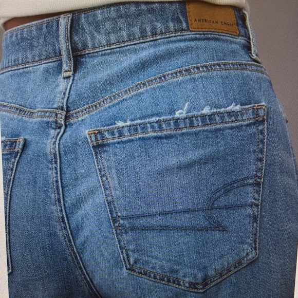 American Eagle Super High-Waisted Baggy Wide-Leg Jean Size 8 Short - Picture 4 of 5